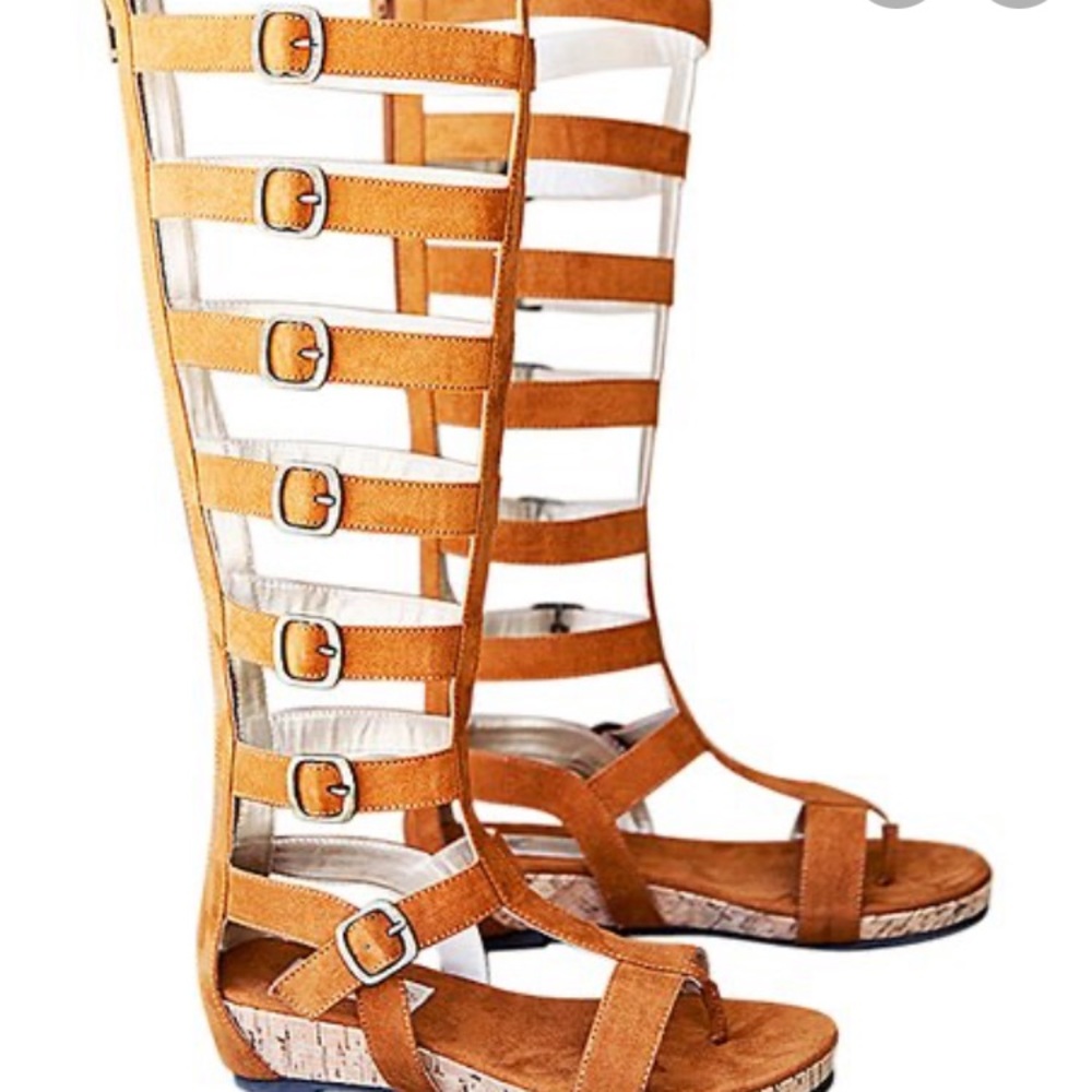 Joyfolie cognac gladiator sandals with zip up back